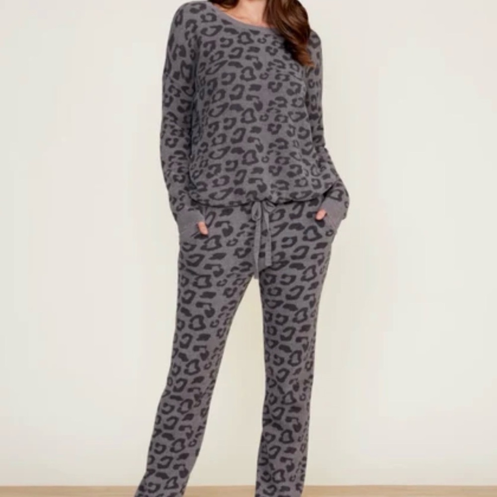Barefoot Dreams Gray Leopard-Print Lounge Set